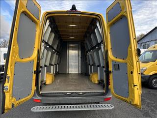 IMG_0592 2_processed_by_imagy.jpg